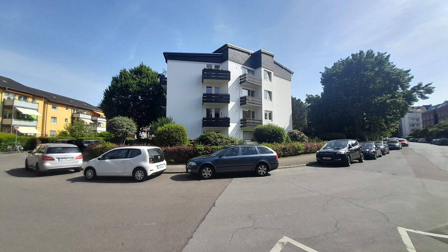 Großzügige 3-Zimmer-Eigentumswohnung mit zwei Balkonen in begehrter Lage von Düsseldorf-Bilk (Uni), 40225 Düsseldorf (Bilk Flehe Oberbilk Wersten)