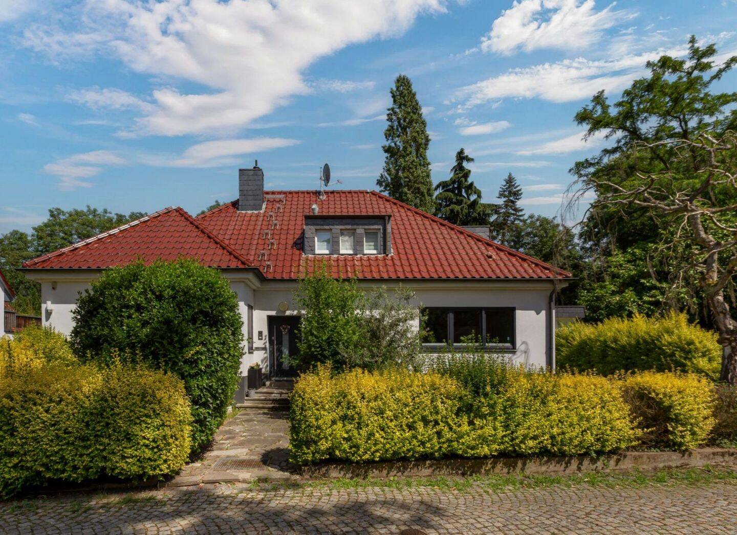 Wohnen auf höchstem Niveau – Großzügigkeit trifft modernen Komfort, 40227 Düsseldorf (Eller Oberbilk)