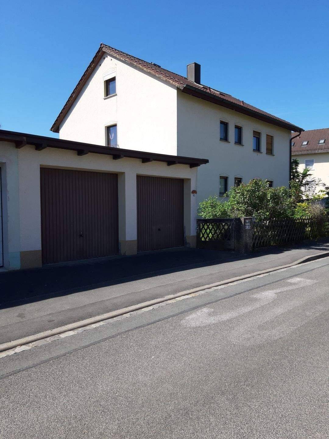 2 – 3 Familienhaus in Oberasbach / Kreutles, 90522 Oberasbach