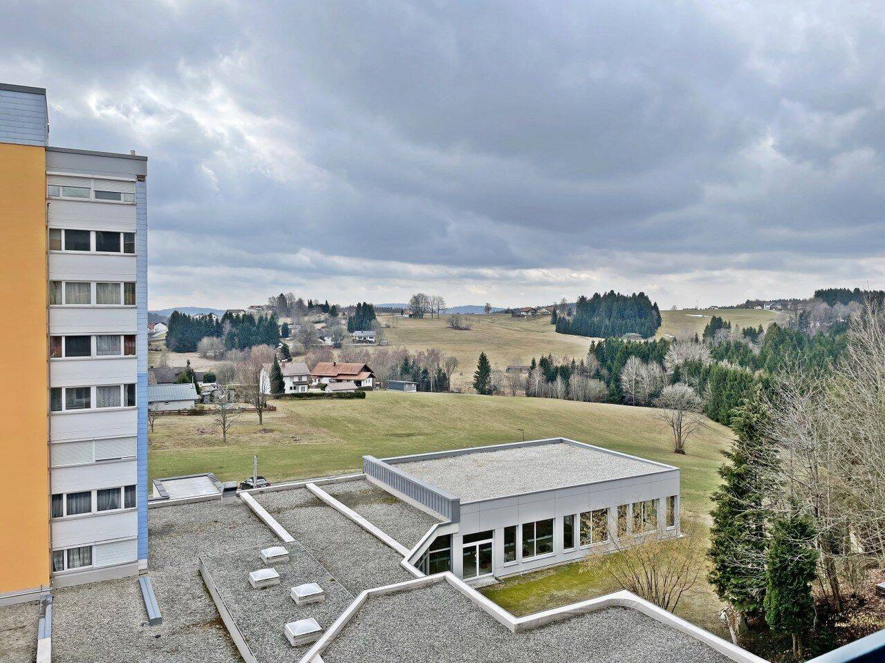 Lichtdurchflutetes Appartement mit guter Ausstattung und Hallenbad in Neureichenau, 94089 Neureichenau