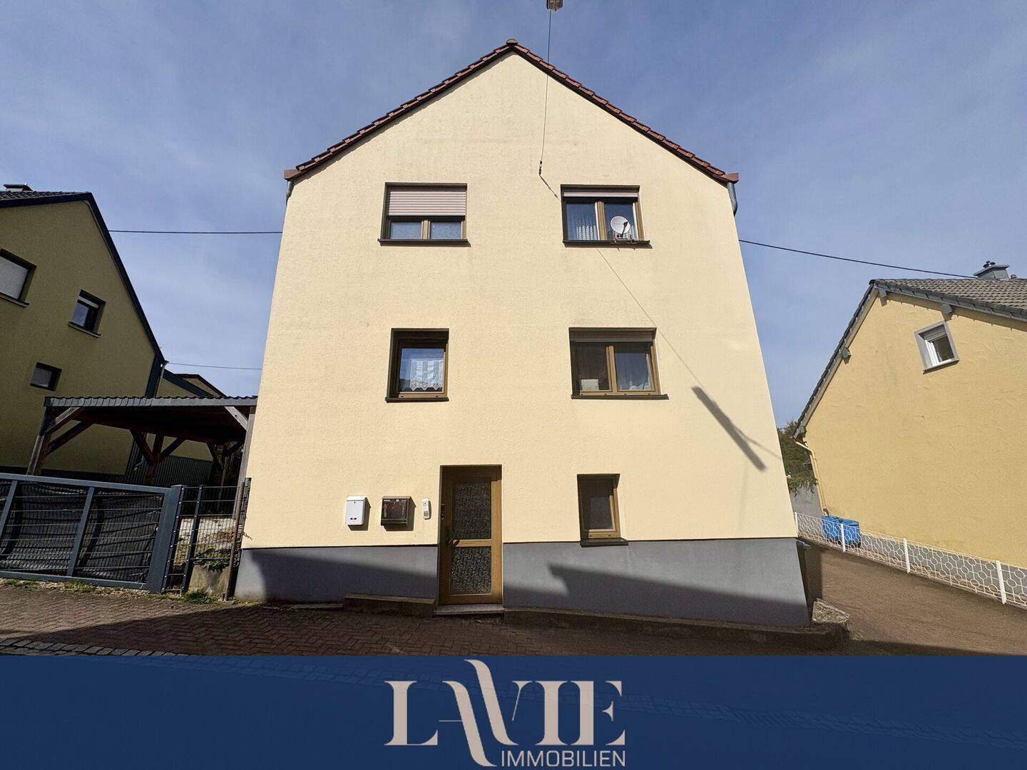Sicheres Immobilienpaket mit öffentlichem Mieter – 2 Häuser, ca. 7,5 % Rendite & sofortiger Cashflow, 66557 Illingen