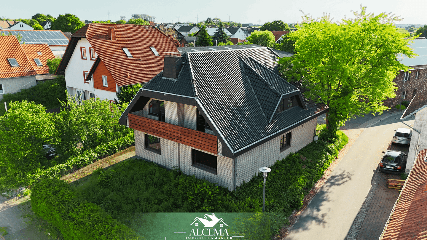 Massives Einfamilienhaus mit Garten und Terrasse in ruhiger Wohnlage von Borgholz, 34434 Borgentreich