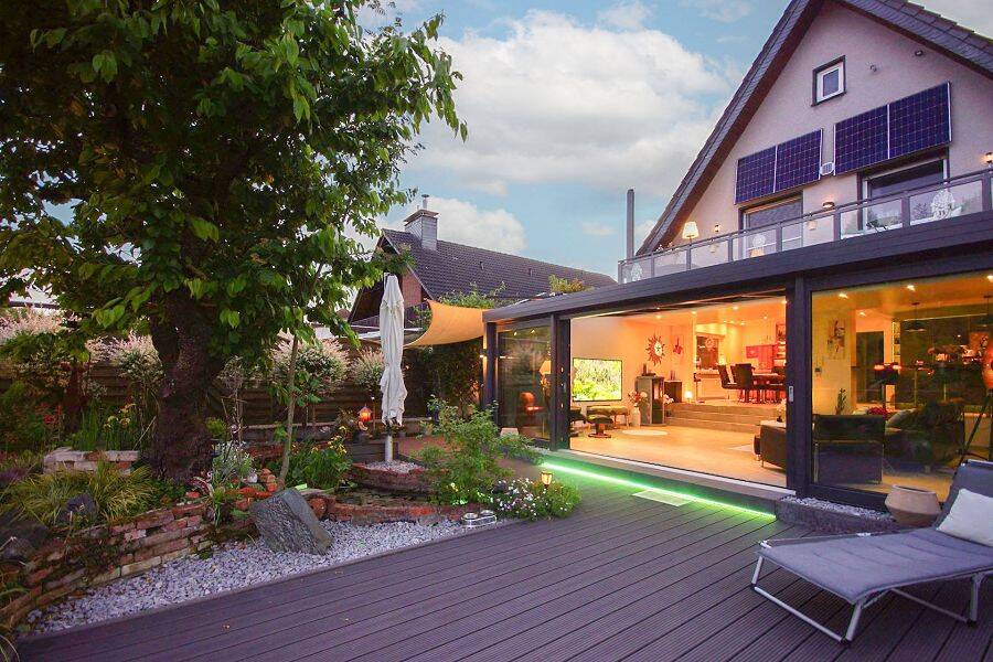 Paderborn: Exklusives Einfamilienhaus mit Top-Ausstattung und großem Garten!, 33102 Paderborn