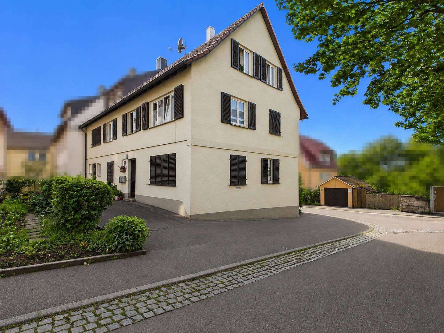 Idyllisches Mehrfamilienhaus im Ortskern mit vier Wohneinheiten, 71336 Waiblingen