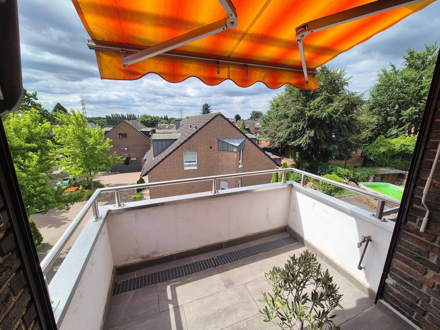 Sackgassenlage und dennoch zentral: 3,5 Raum Wohnung mit Balkon und Garage!, 46242 Bottrop