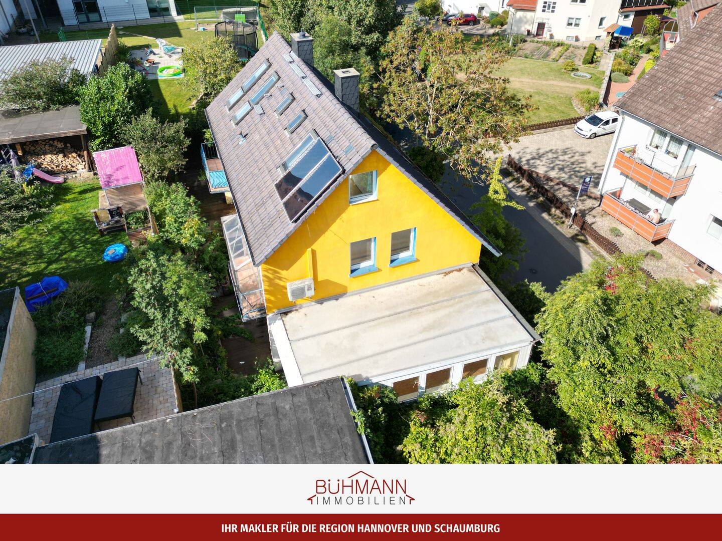 31542 Bad Nenndorf – Zweifamilienhaus mit Wintergärten und Garage, 31542 Bad Nenndorf