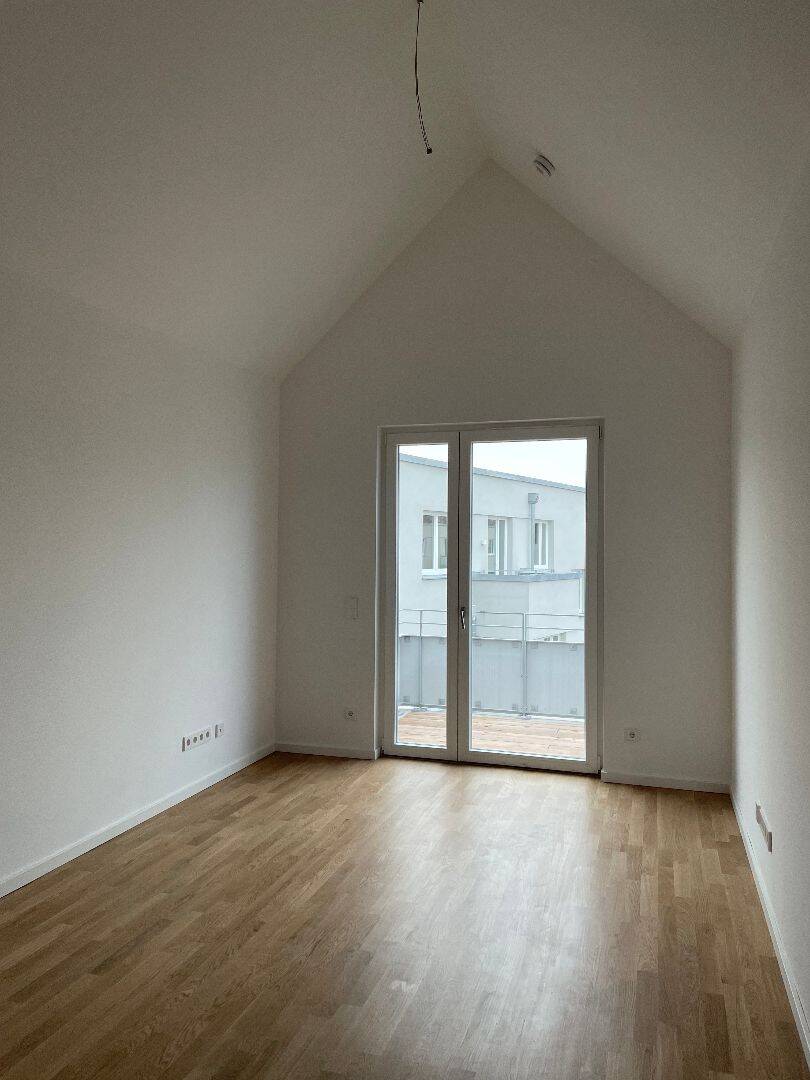 Ab sofort! Tolle 3-Zimmer Wohnung mit schönem Wohnbereich, Balkon & moderner Ausstattung im Three Berlin!, 12439 Berlin (Treptow-Köpenick Kleingartenanlage Waldland Niederschöneweide)