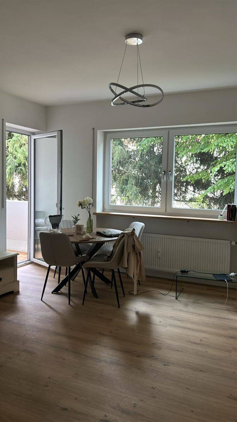 Hochwertig, sanierte 2-Zimmer Wohnung nahe Bahnhof, Teilmöbliert, 84034 Landshut (Münchnerau Nikola West)