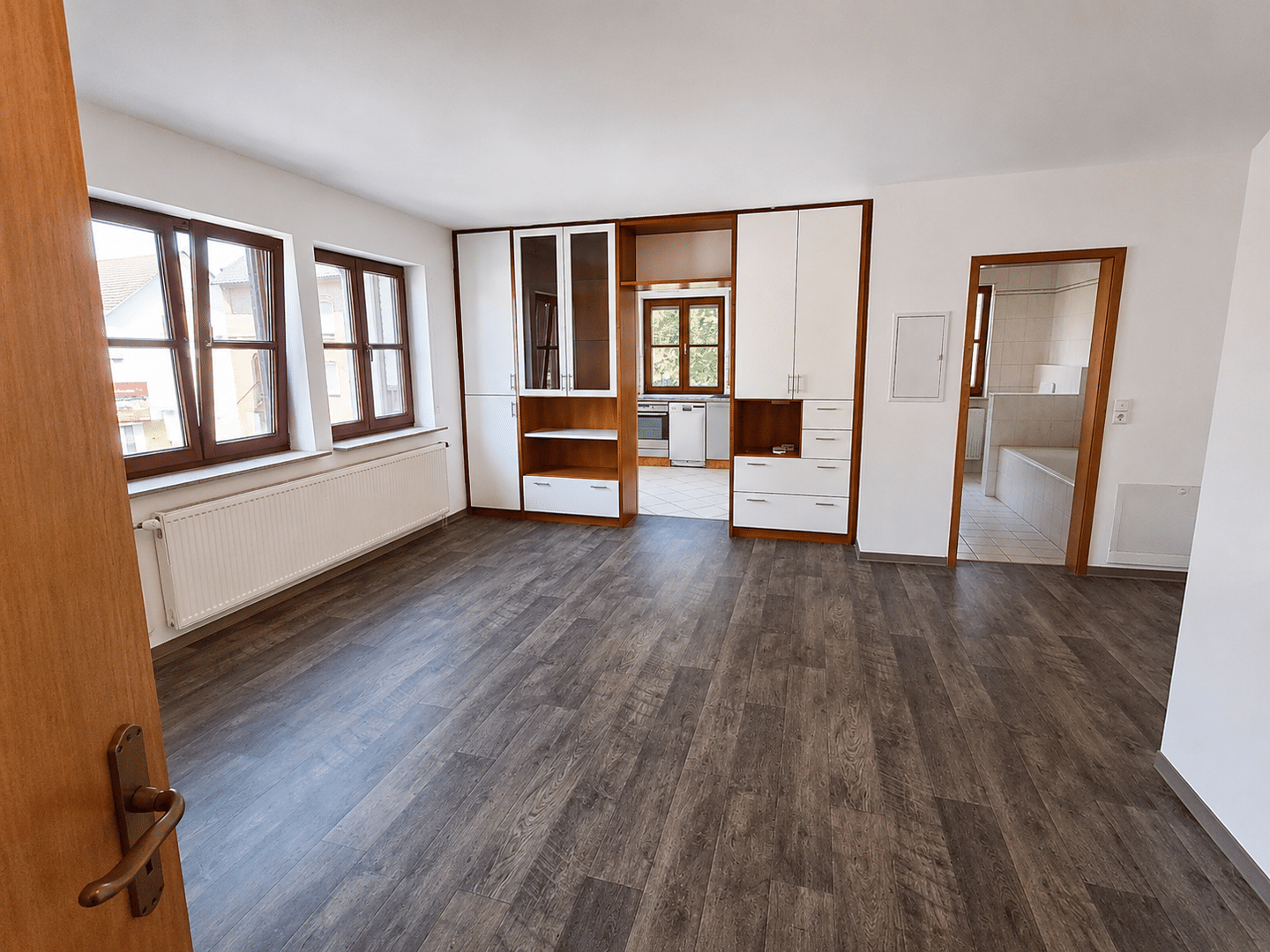 Gepflegte 3-Zimmer-Wohnung mit Balkon in Uettingen, 97292 Uettingen