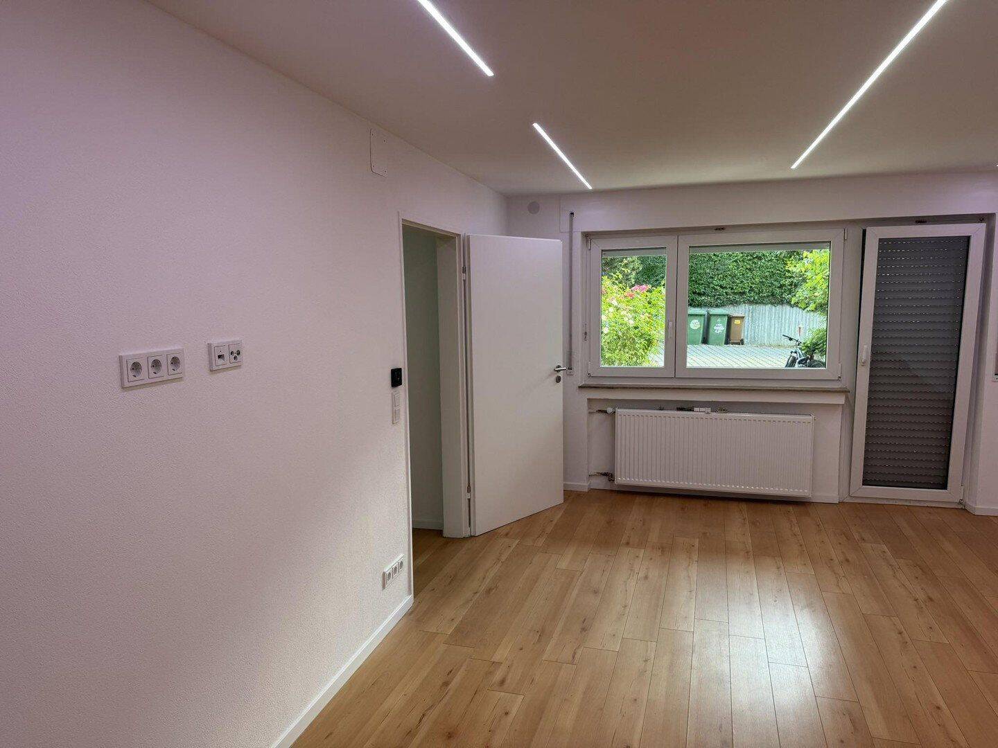 Frisch renovierte 3-Zimmer-Wohnung mit Terrasse in Stuttgart-Möhringen, 70567 Stuttgart (Möhringen)