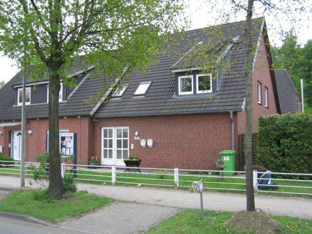 Großzügige 2 Zi.-DG-Wohnung mit Kamin, 21614 Buxtehude