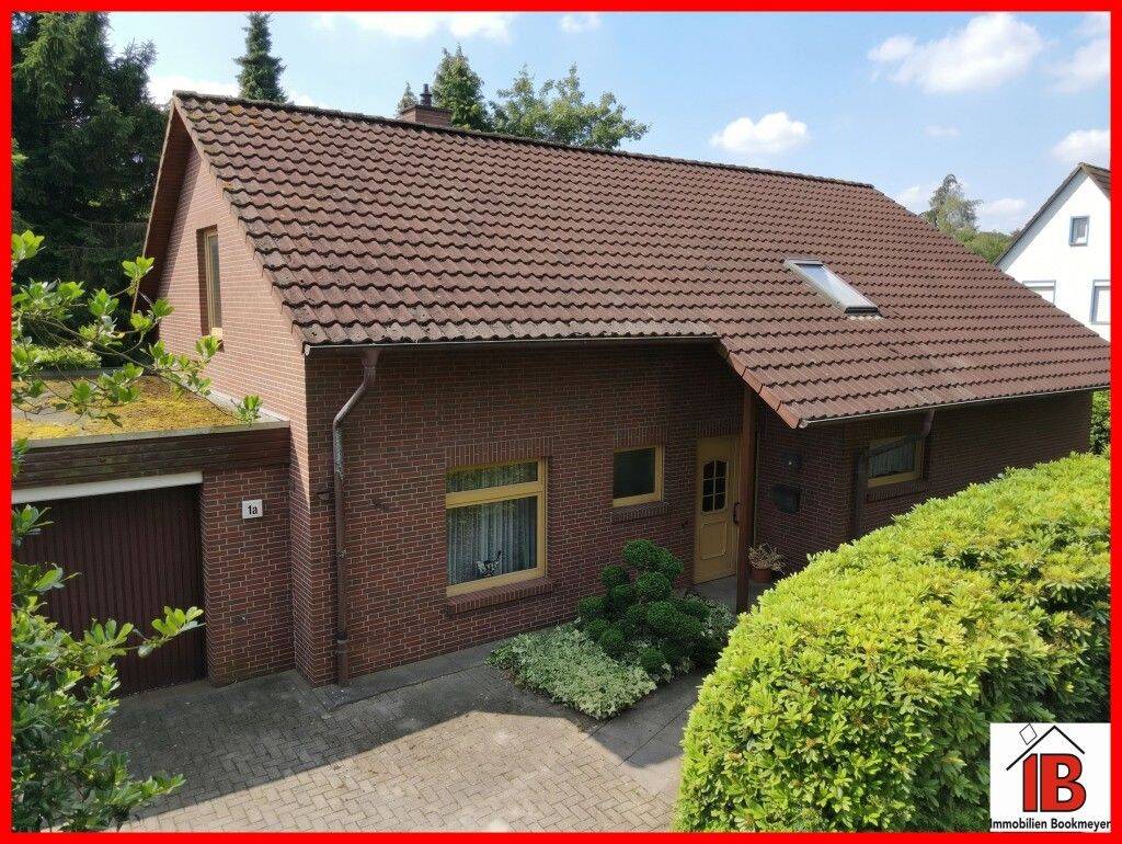 Junges Einfamilienhaus in zentraler Lage von Varel, 26316 Varel