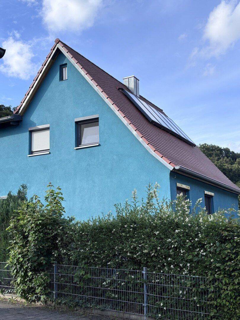 Zweifamilienhaus renoviert, Glasfaser, Einliegerwohnung mgl., niedrige Heizkosten, von privat, 91757 Treuchtlingen