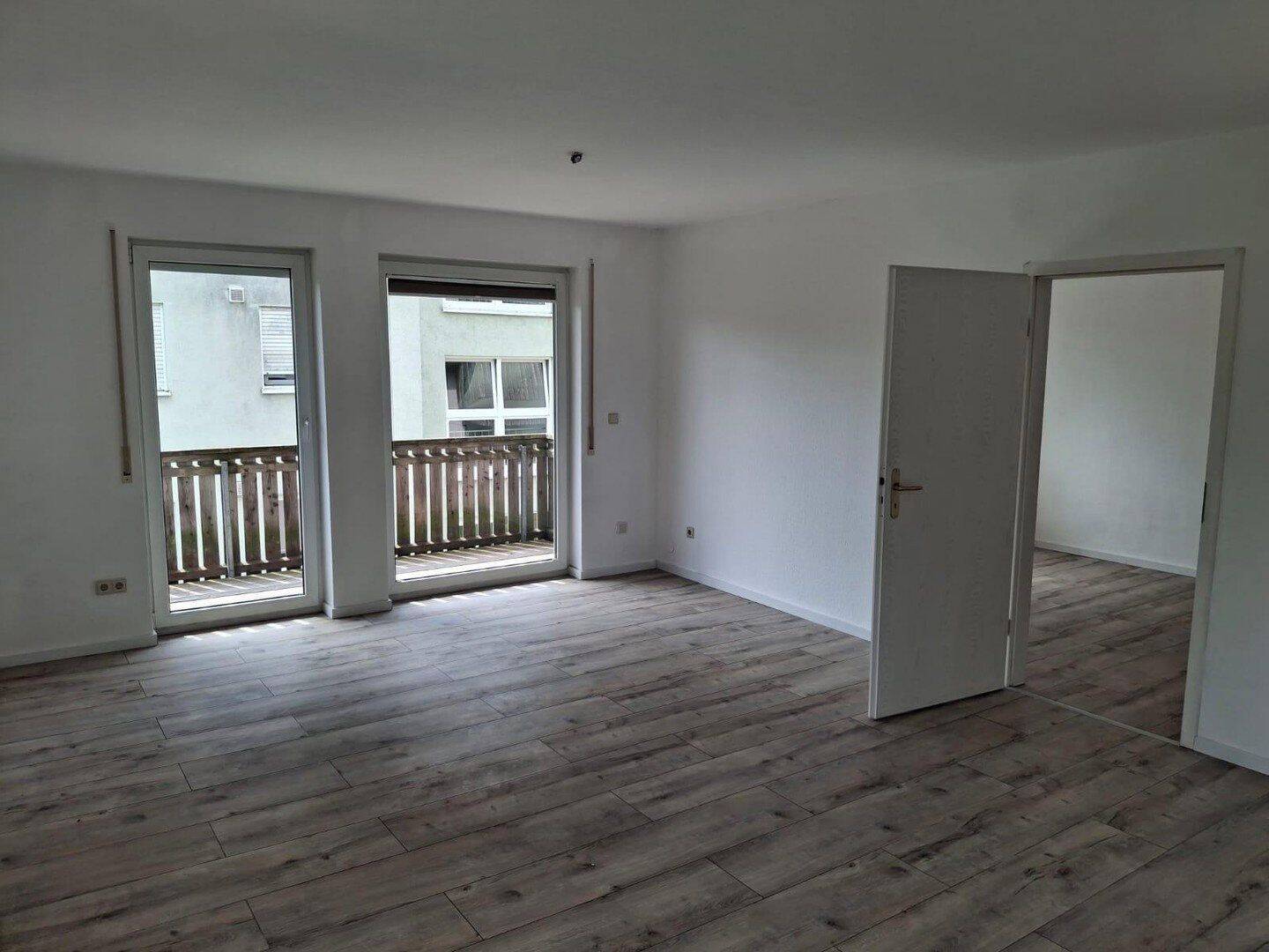Helle 2-Raum Wohnungen mit Balkon, 9350 Lichtenstein/Sa.