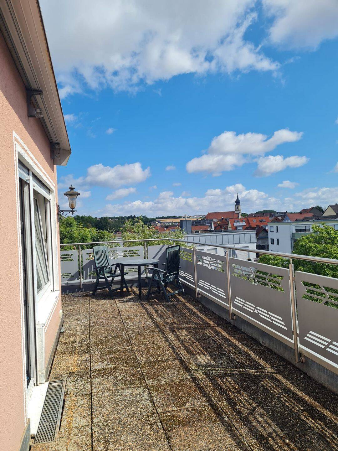 2-Zimmer-Penthouse-/Terrassenwohnung in Würzburg-Lengfeld mit großer Dachterrasse, 97076 Würzburg (Grombühl Lengfeld)
