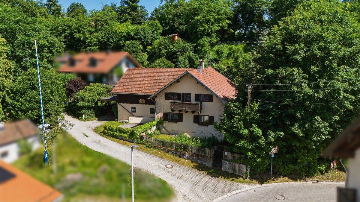 Charmantes Landhaus mit Potenzial, 82211 Herrsching a. Ammersee