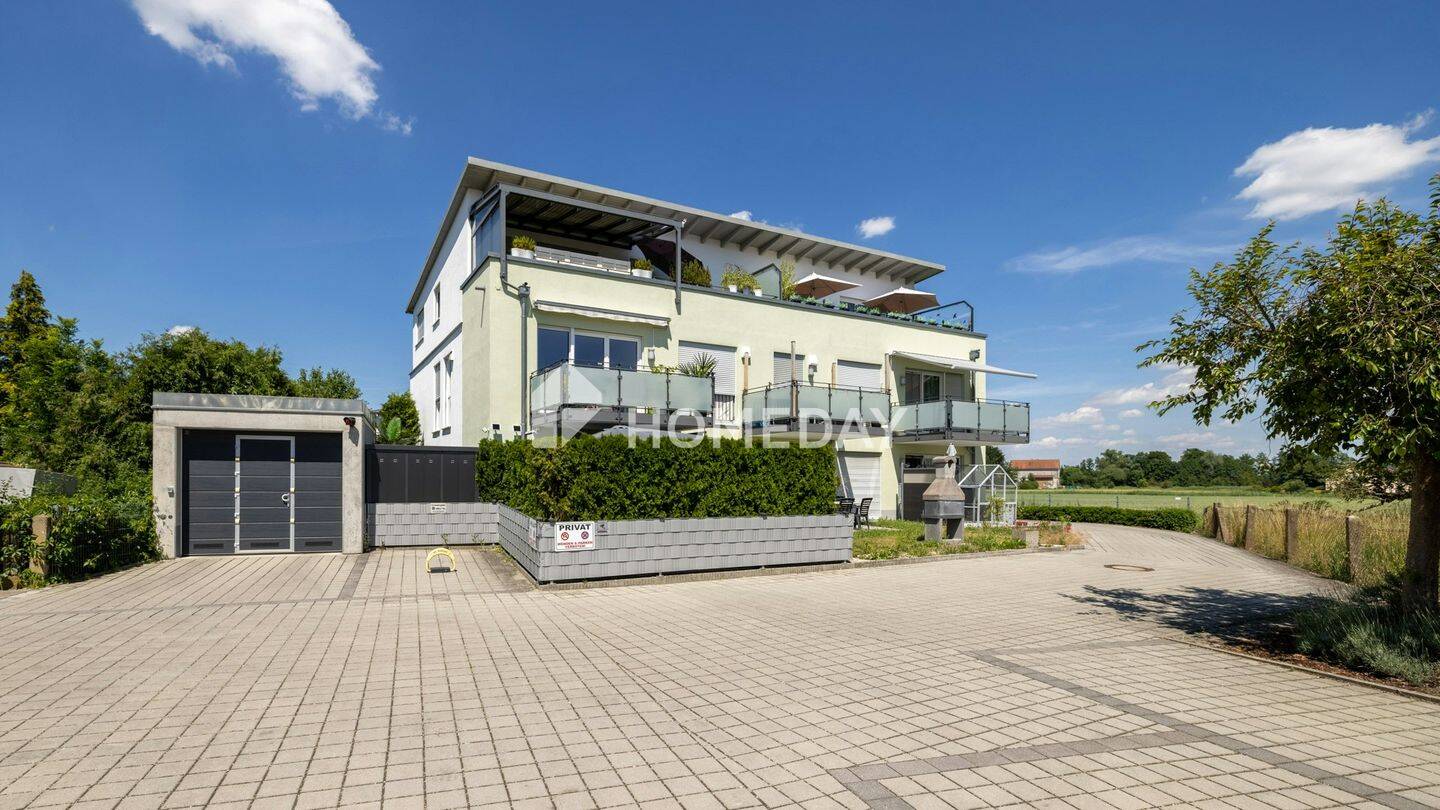 Stilvolle Erdgeschosswohnung mit Einbauküche, Terrasse und TG-Stellplatz, 86529 Schrobenhausen