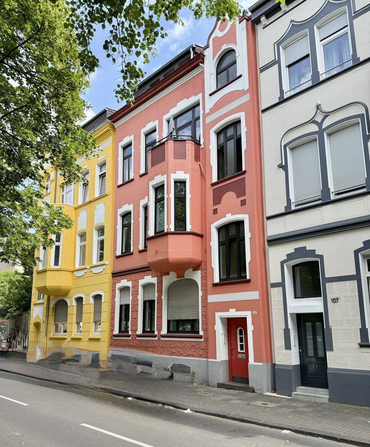 Frisch renovierter Altbau-Traum: 2 Zimmer mit hohen Decken & neuem Vinylboden in Krefeld!, 47798 Krefeld (Cracau Dießem/Lehmheide Inrath/Kliedbruch Kempener Feld/Baakeshof Stadtmitte)