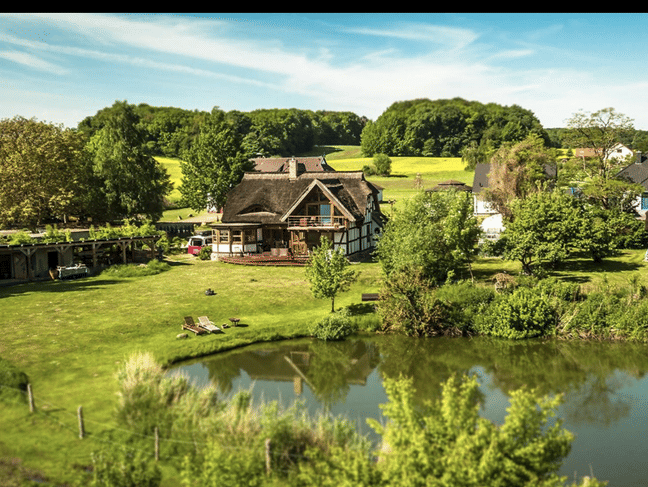 Haus am See! Niedrigenergie 28,77 Kwh, Haus Reet Fachwerk + Ferienhaus am Jasmunder Bodden auf der Insel Rügen, 18528 Buschvitz