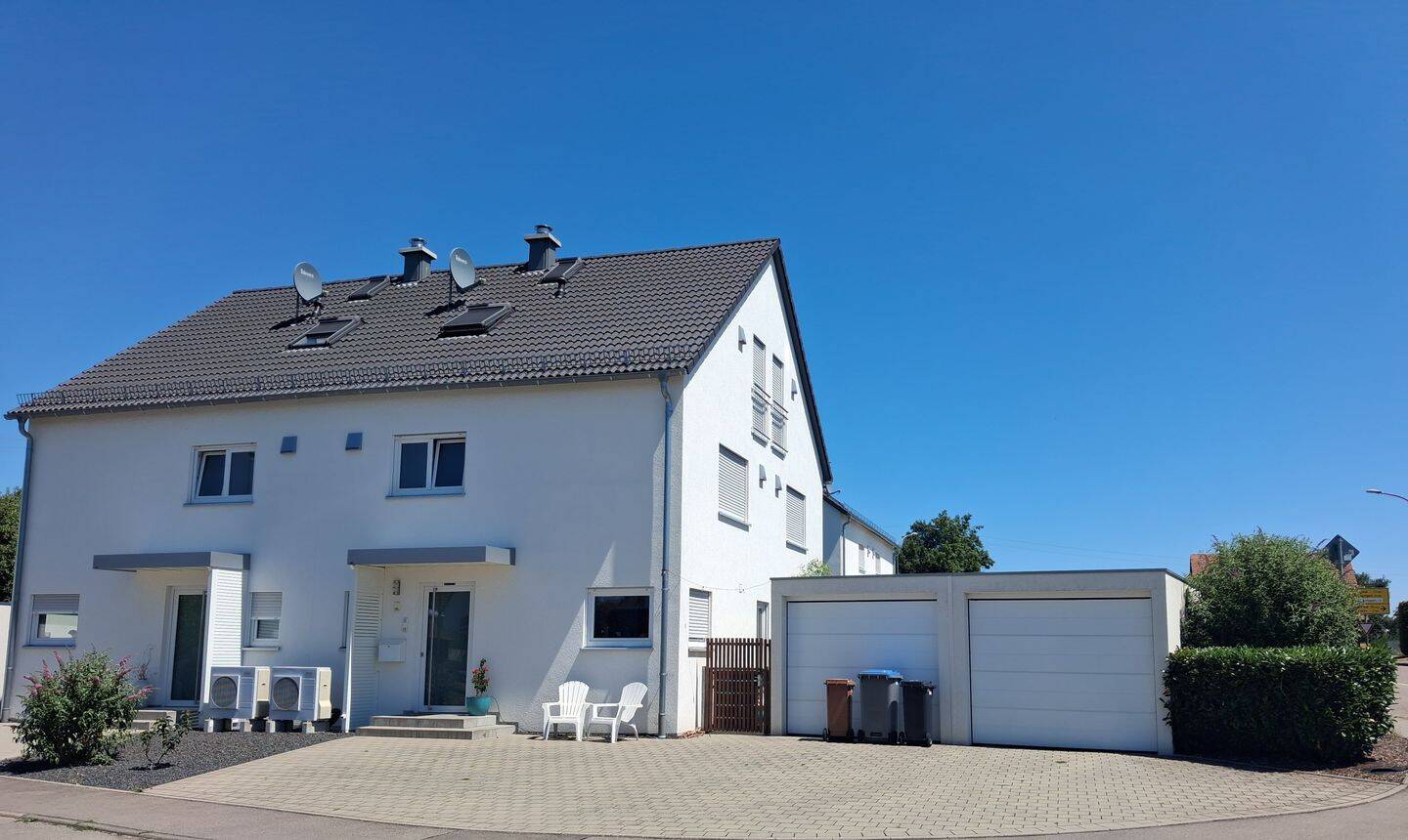 Doppelhaushälfte mit Garten und Doppelgarage, 72184 Eutingen im Gäu