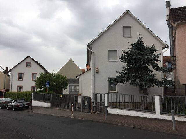 Helle Erdgeschosswohnung 83m² mit Gartenanteil und großem Keller, 60388 Frankfurt am Main (Bergen-Enkheim Seckbach)