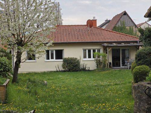 Schönes, ebenerdiges Einfamilienhaus in 97450 Arnstein-Büchhold, 28 km von Würzburg und 15 km von Schweinfurt entfernt (ID 10640), 97450 Arnstein