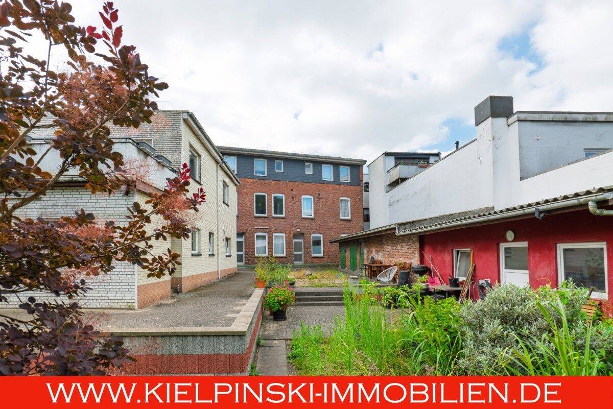 ! 5 Wohnungen und eine Gewerbeeinheit frei verfügbar !, 25336 Elmshorn
