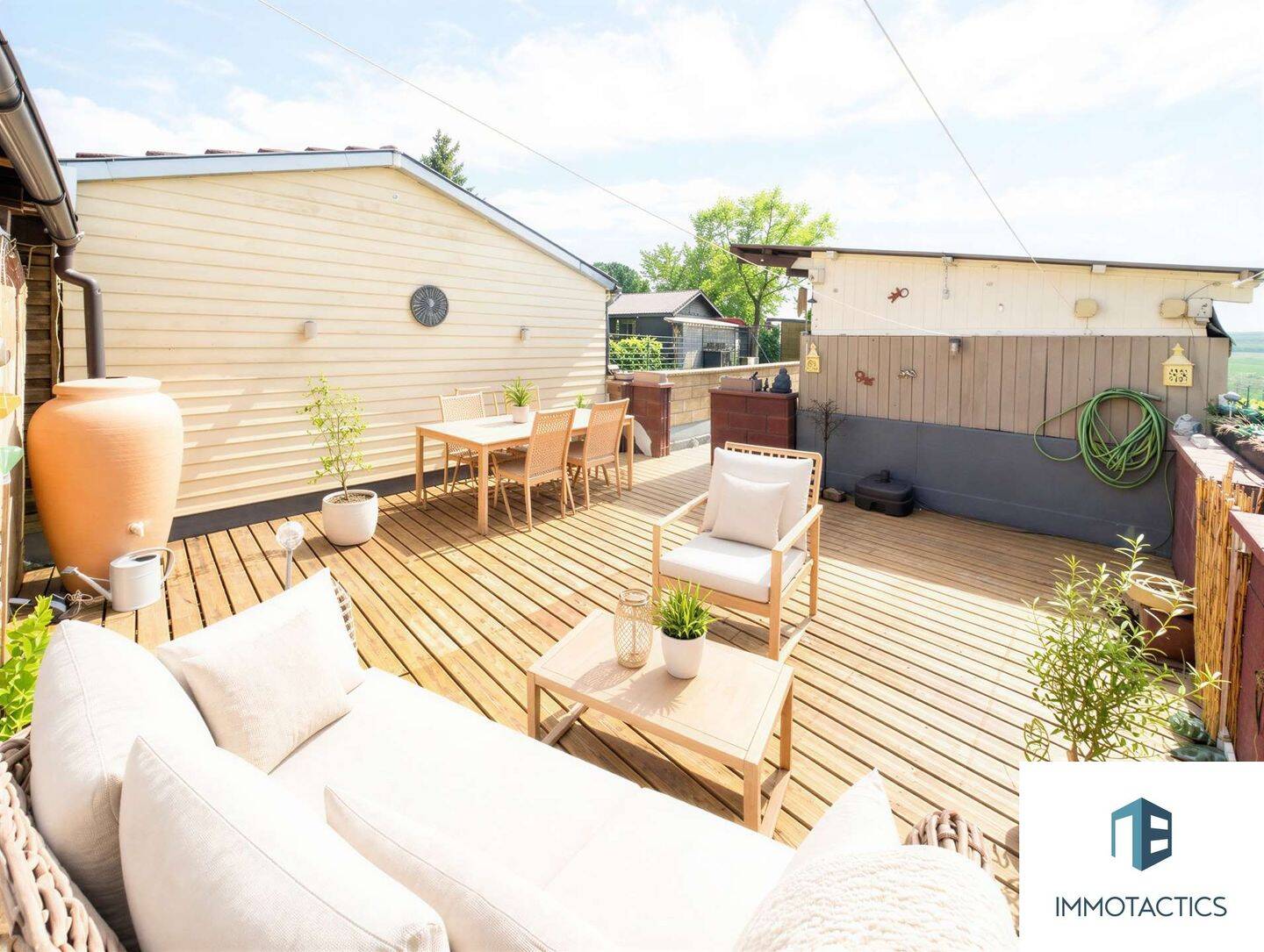 Vielseitiges Wohnensemble mit Garten, Terrasse und angrenzenden Weinreben in Hangen-Weisheim, 55234 Hangen-Weisheim