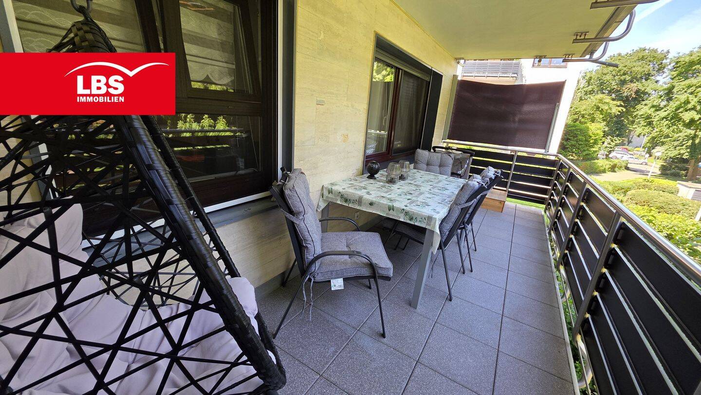 Bergheim-Ahe! Moderne 4 Zimmer-Wohnung, 551,00 Euro Hausgeld, Balkon!, 50127 Bergheim