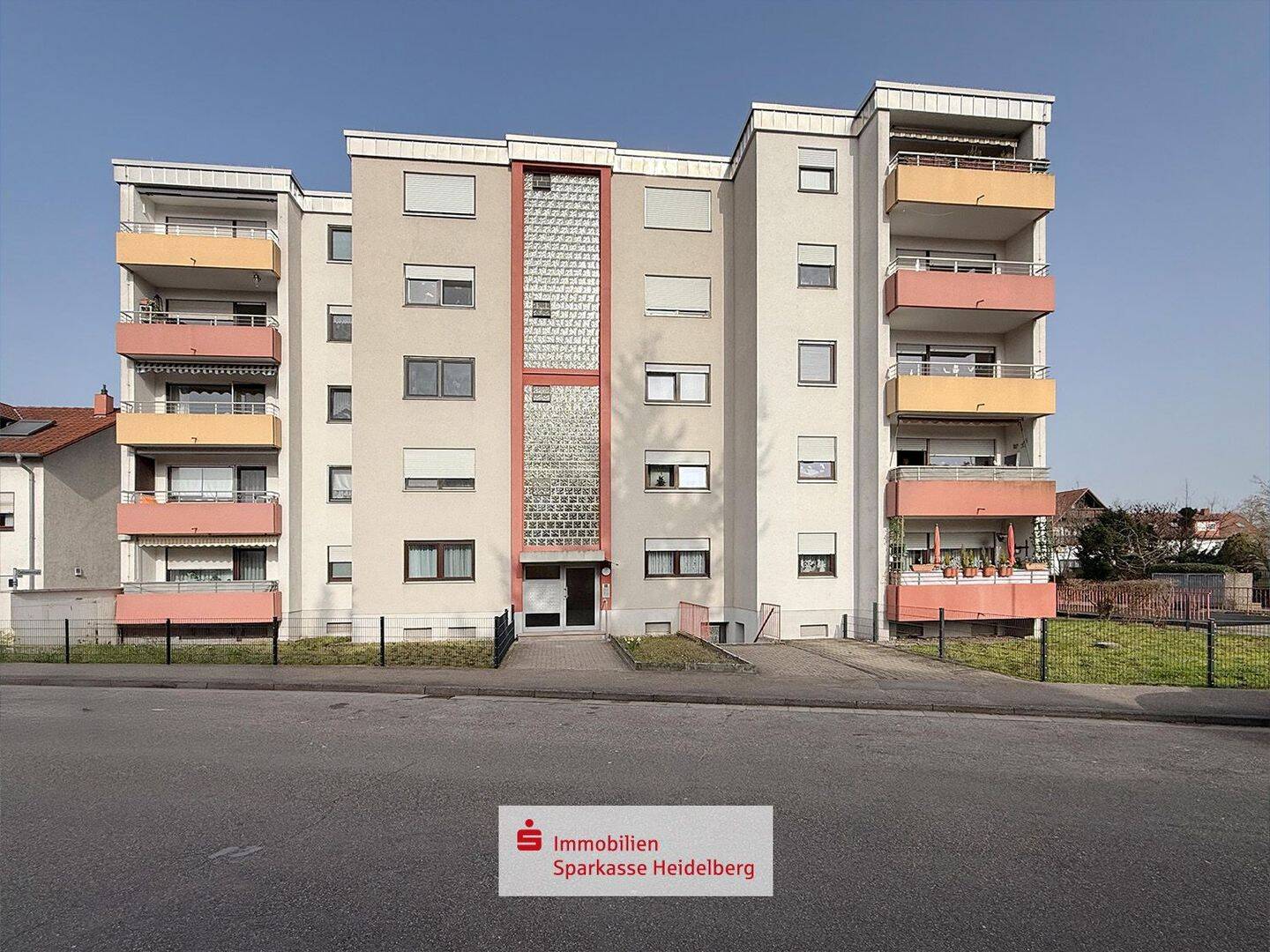 Gepflegte 3,5-Zimmer-Wohnung mit Balkon und Aufzug, sofort frei – in Hockenheim, 68766 Hockenheim