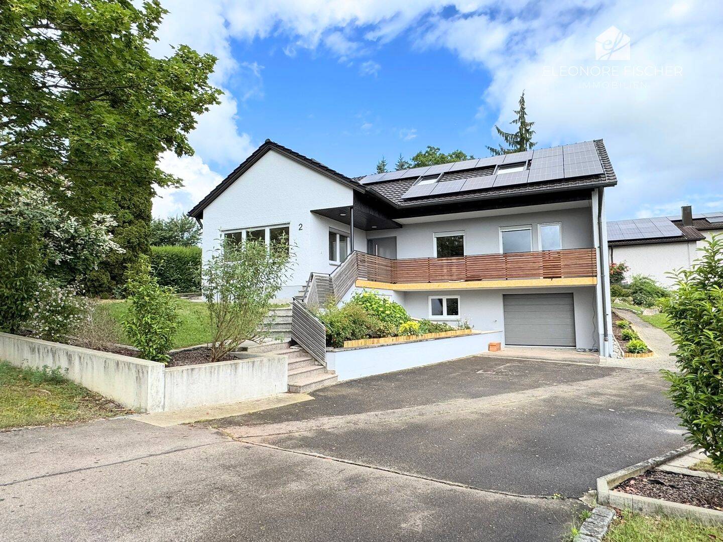 Modernisiertes Einfamilienhaus mit Wintergarten, PV-Anlage und großzügigem Raumangebot, 73469 Riesbürg