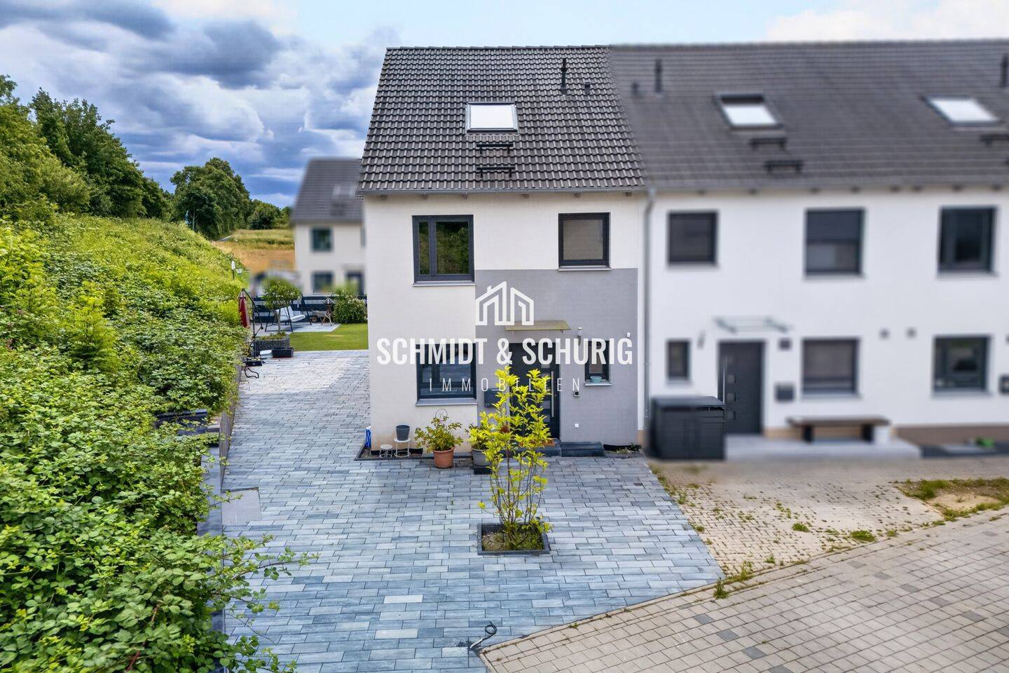 Reihenendhaus mit Garten, Terrasse und Einbauküche in Helmsheim, 76646 Bruchsal