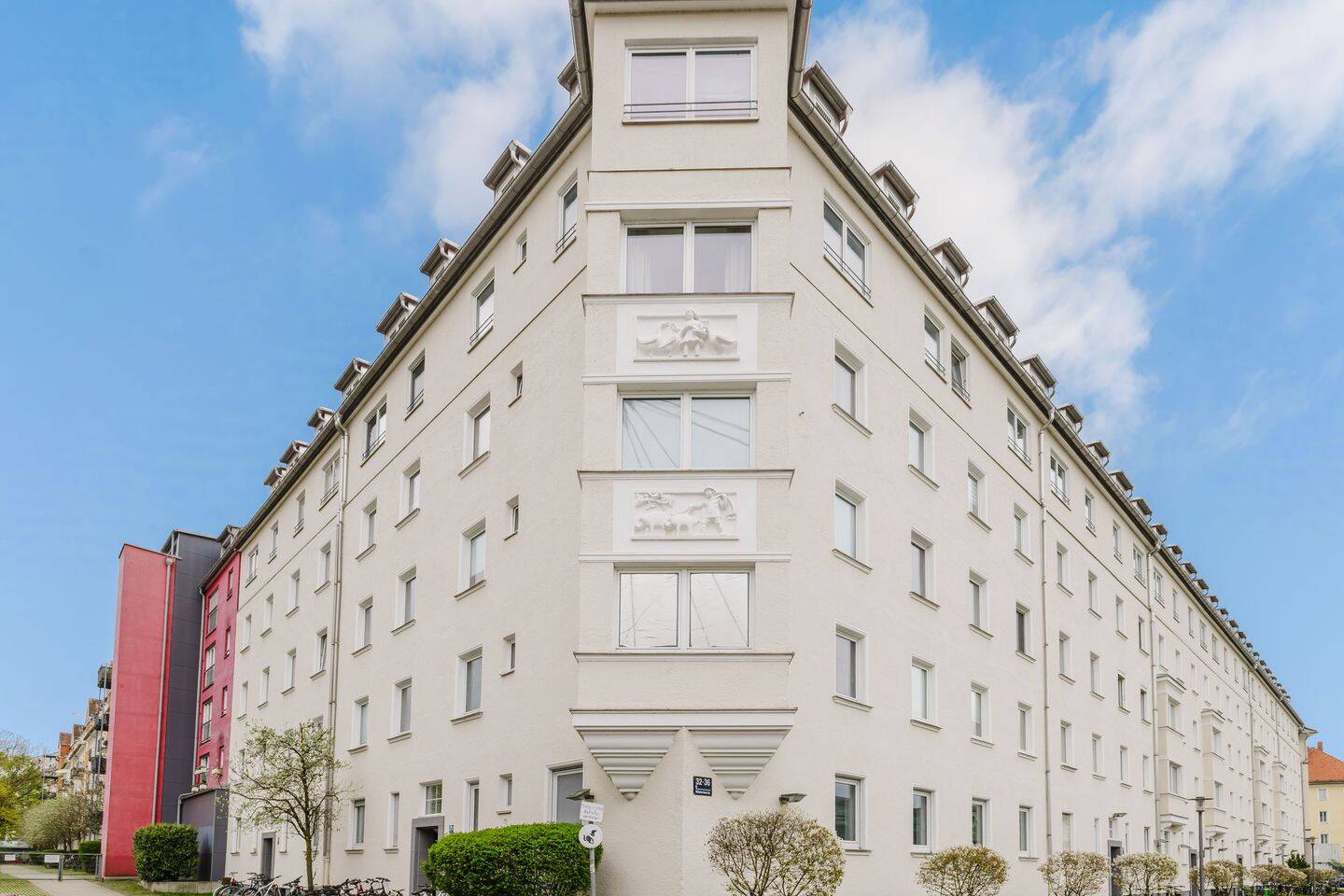 Charmante Altbau-Perle nahe Englischer Garten – kompakte zwei Zimmer Wohnung mit solider Vermietung, 80805 München (Schwabing-Freimann)