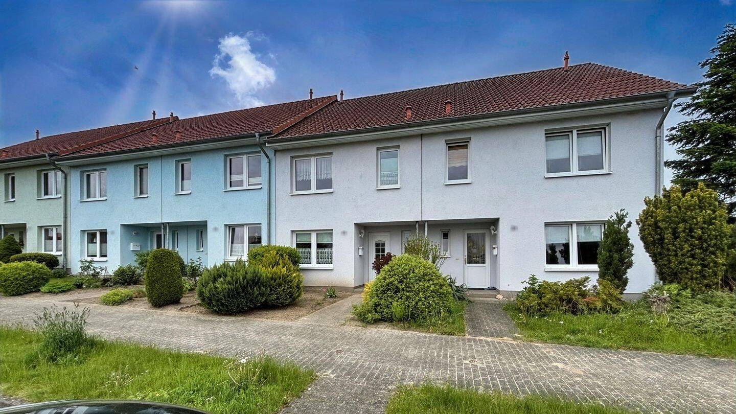 Reihenendhaus mit Garten & Garage – Ihr Zuhause zum Selbstgestalten, 17098 Friedland