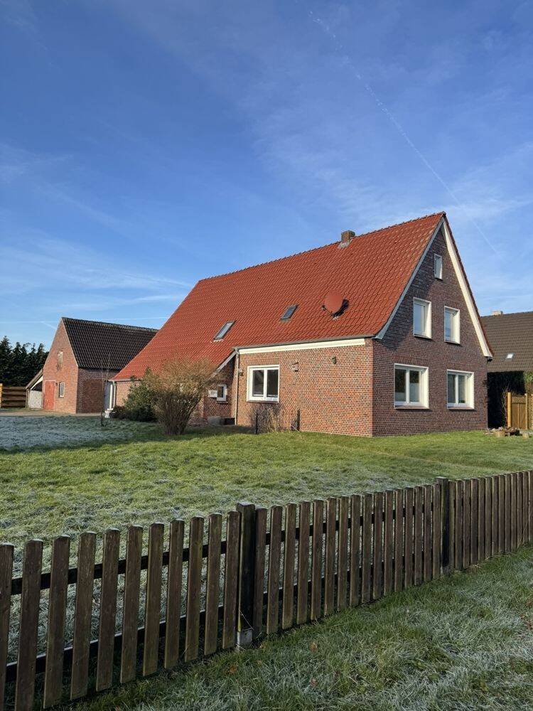 Haushälfte in ruhiger Lage mit herrlichem Blick ins Grüne!, 26817 Rhauderfehn