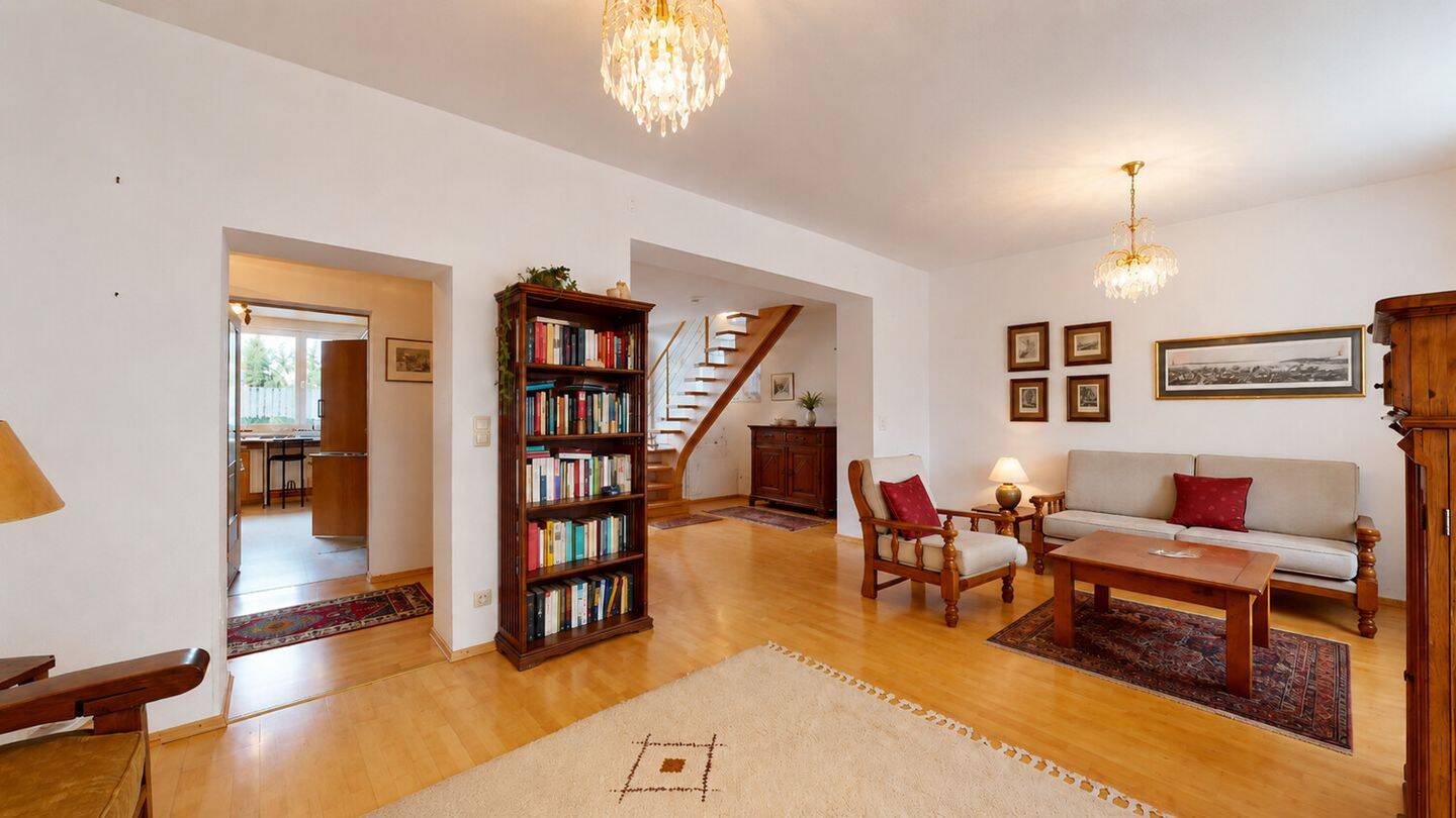 Großzügige Maisonettewohnung in ruhiger Lage, 60431 Frankfurt am Main