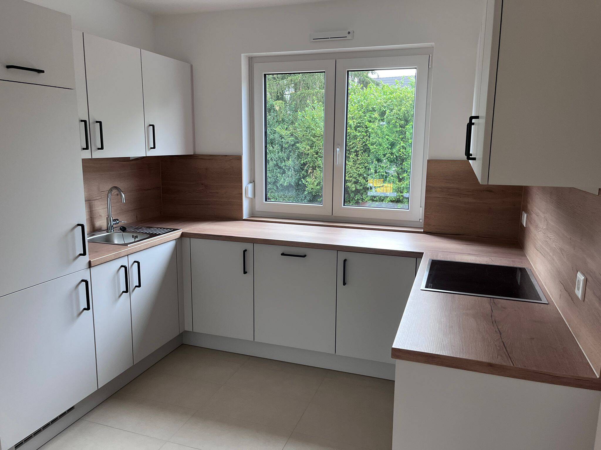 2 Zimmerwohnung mit großem Balkon, 90513 Zirndorf