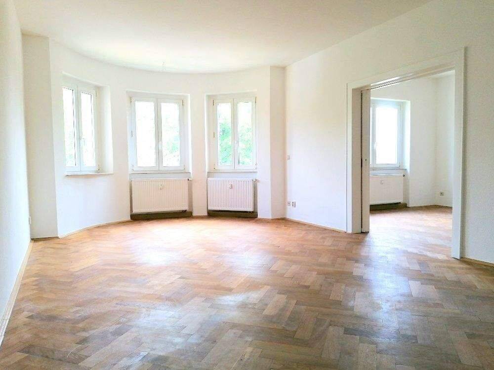 !! 4-Zimmer-Wohnung mit Balkon, Laminat und Parkett !!, 9130 Chemnitz (Hilbersdorf Sonnenberg Yorckgebiet Zentrum)