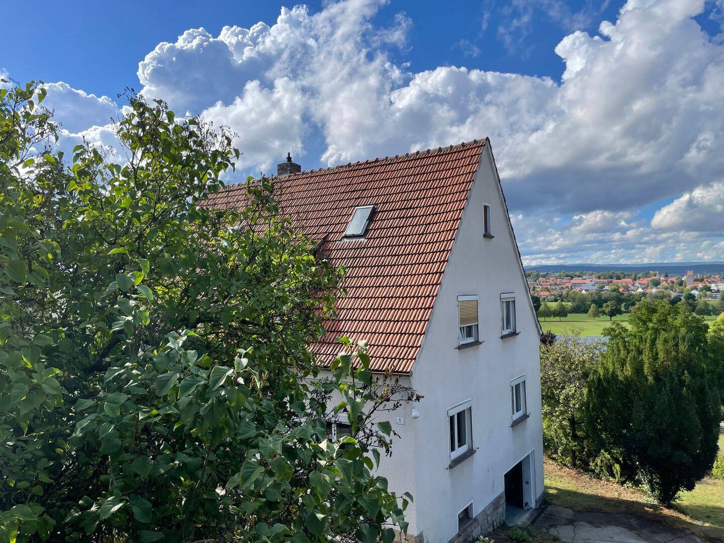 Gemütliches Einfamilienhaus mit Garten, Fernblick & viel Platz in ruhiger Lage von Mühlbach, 97616 Bad Neustadt a.d. Saale