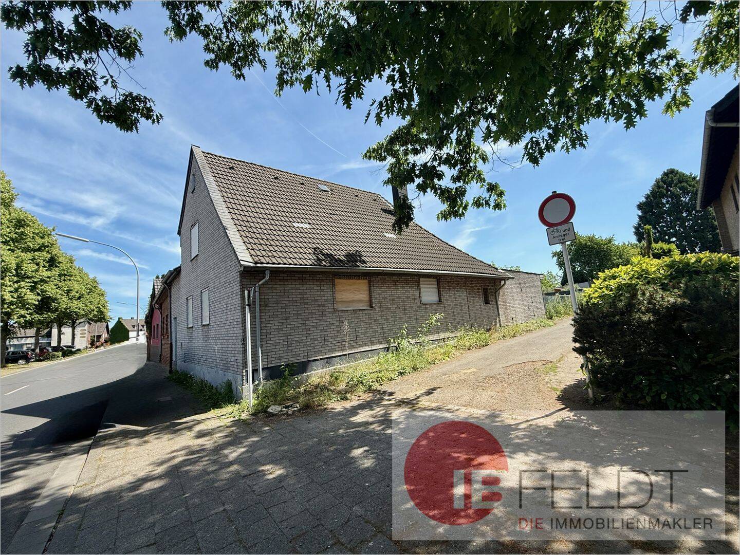 Provisionsfrei! Gut Lage & schönes Eckgrundstück für Handwerker!, 41238 Mönchengladbach