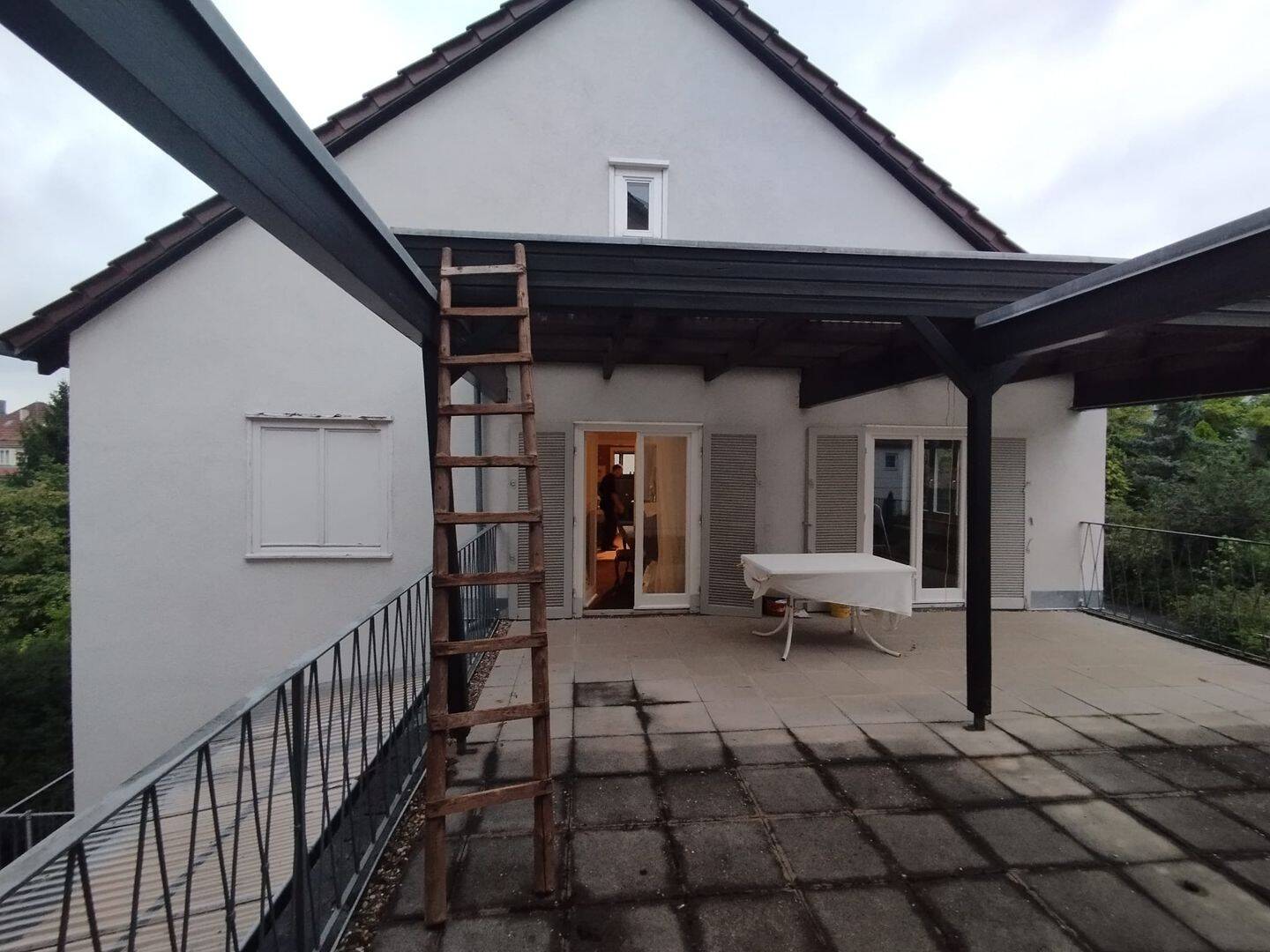 Geräumige 4-Zimmer-Wohnung mit grosser Terrasse , im 2. OG, in Mettingen, zwischen Esslingen und Stuttgart, 73733 Esslingen am Neckar