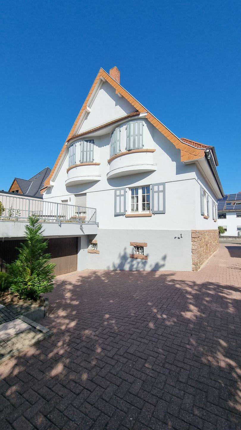 Ehemaliges Forsthaus mit Scheune in St. Ingbert Hobels, 66386 St. Ingbert (Sankt Ingbert)