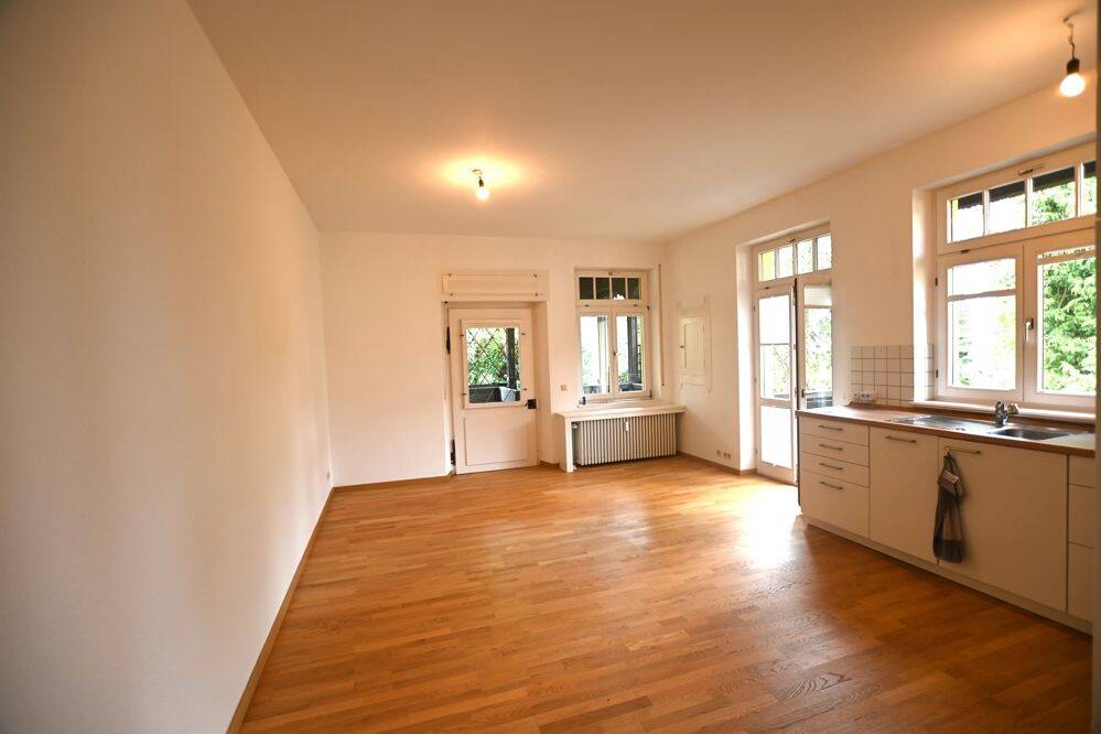 Zentral gelegene zwei-Zimmer-Wohnung mit Balkon in Innenstadtlage von Ravensburg, 88214 Ravensburg