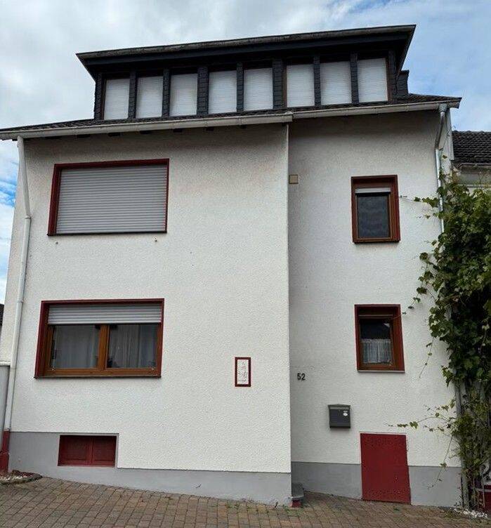 Modernisiertes Mehrfamilienhaus mit Garage große Sonnenterrasse mit Fernblick Ruhiglage Bad Breisig, 53498 Bad Breisig