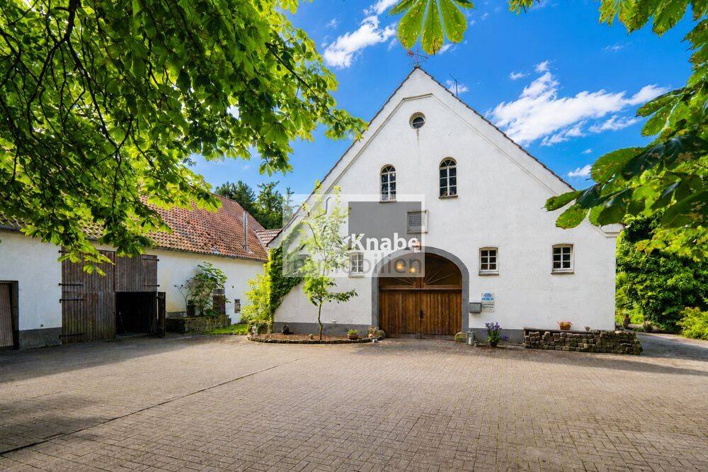 Viel Raum für Familie, Hobby und Wohnen mit Charakter!, 32130 Enger