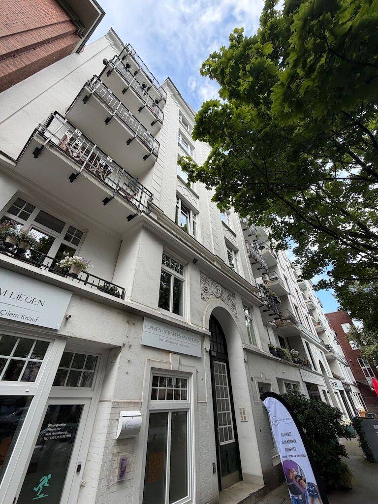 Helle & sanierte 3-Zimmer-Altbauwohnung mit Balkon in Winterhude., 22299 Hamburg (Hamburg-Nord Winterhude)