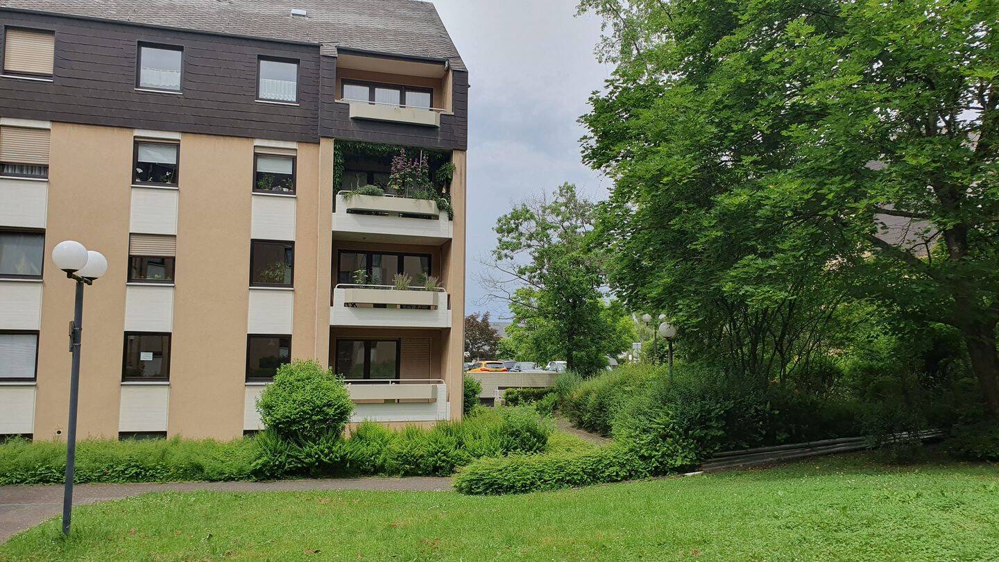 Ruhige Wohnung mit Loggia in bester Lage in Trier-Tarforst Nähe Uni – von Privat, 54296 Trier