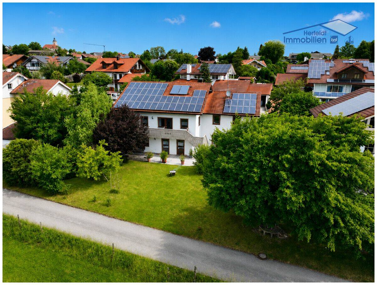 Traumlage mit Weitblick! Schmuckstück in Ortsrandlage für Ruhesuchende!, 86934 Reichling