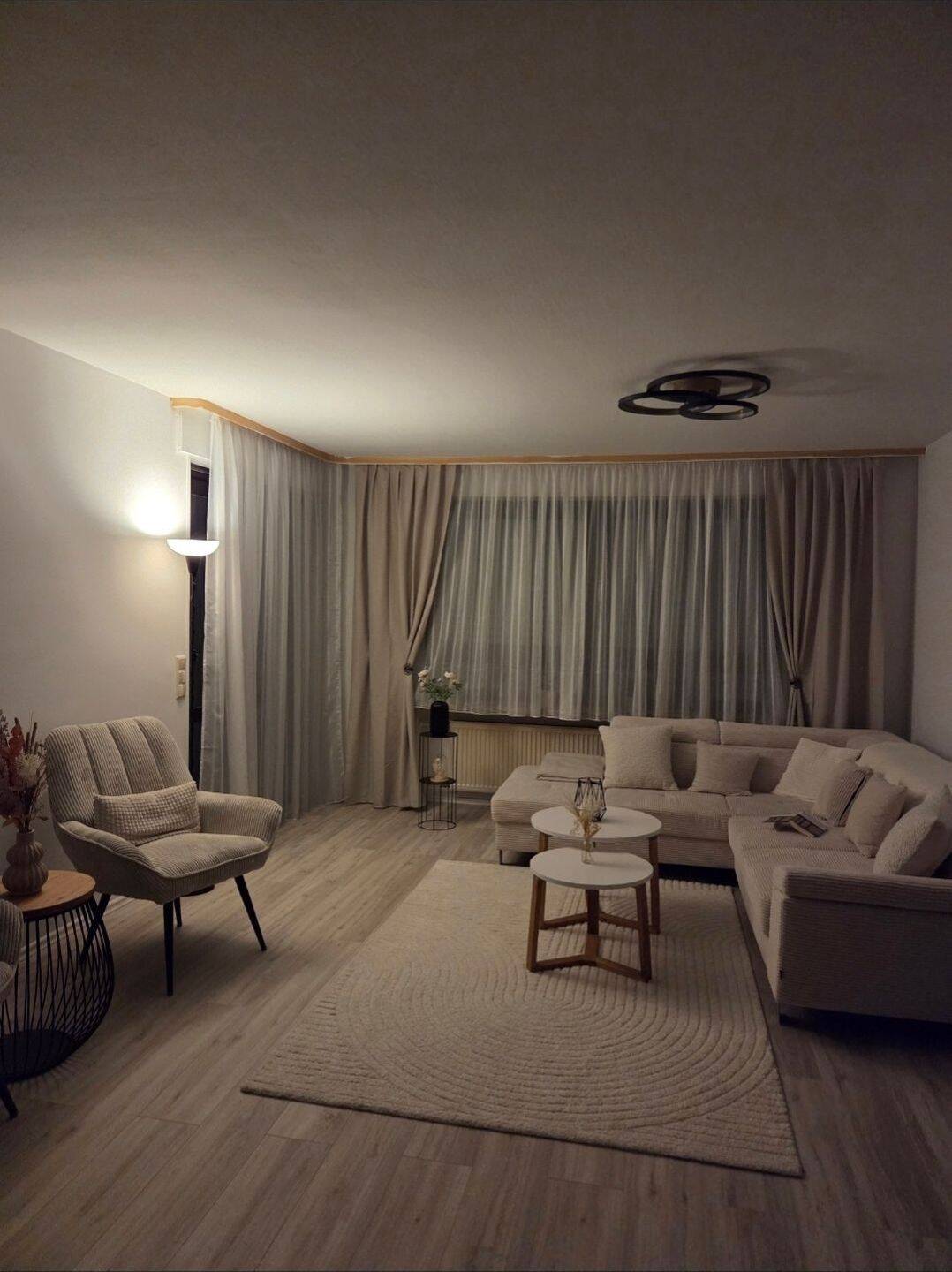 WG Zimmer mit eigenem Bad (nur Frauen), 90427 Nürnberg
