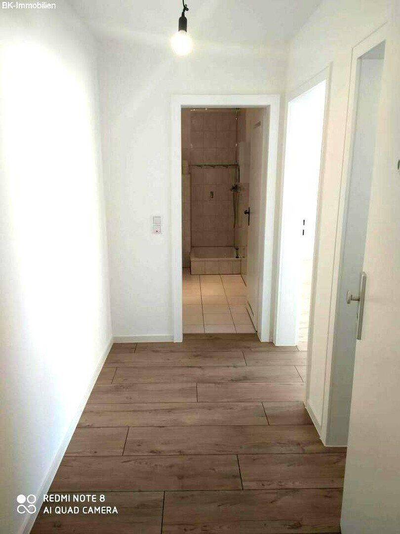 1 ZKB mit Balkon, ruhige Lage, EG-Hochparterre, 67657 Kaiserslautern (Innenstadt)